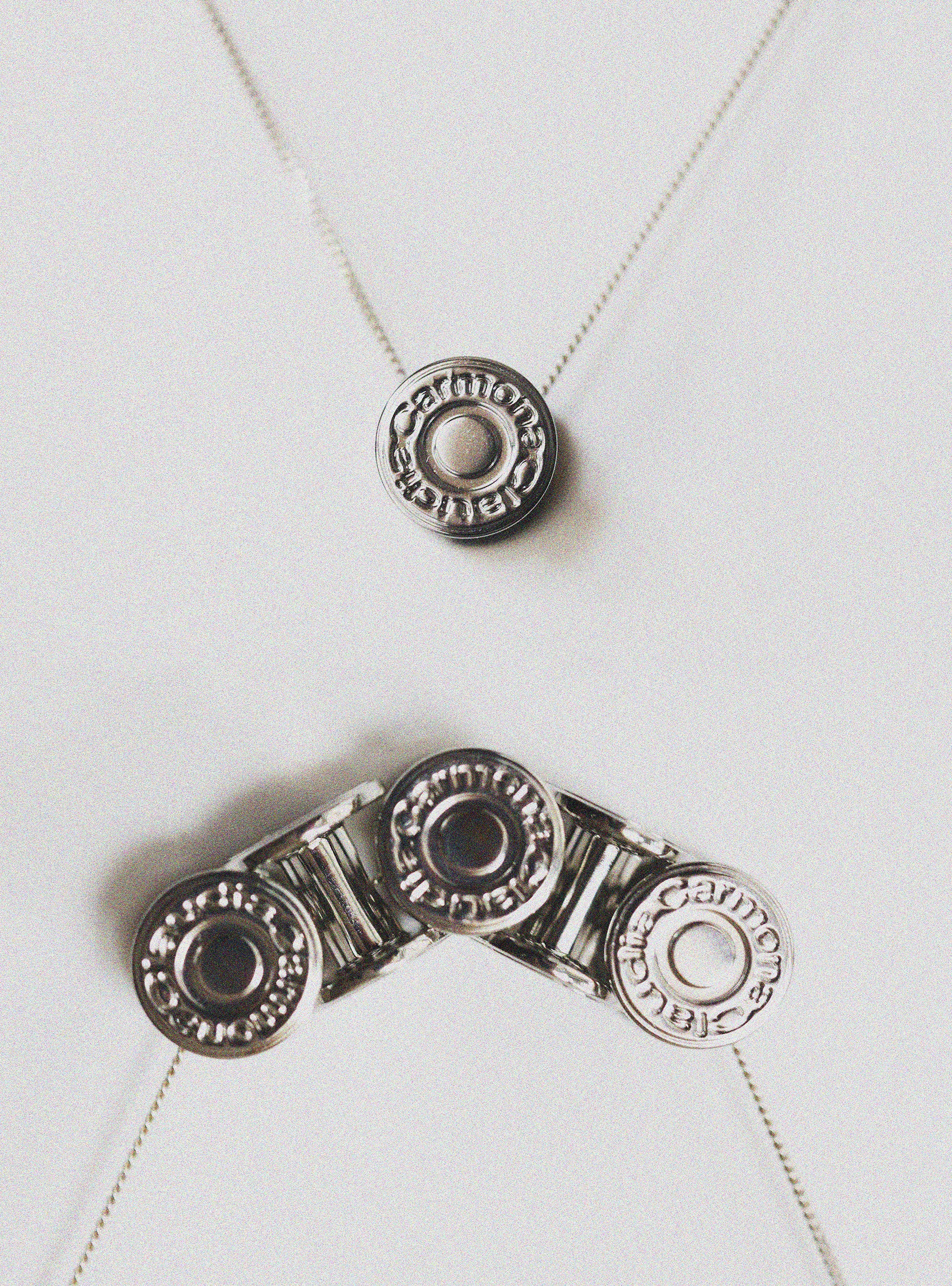 Le "Bouton Bijou" ARGENT VERNIS